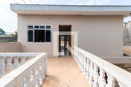 Casa à venda com 313m², 6 quartos e 7 vagas Casa à venda com 313m², 6 quartos e 7 vagasCasa 2 - Varanda