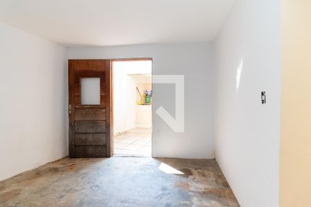 Casa à venda com 313m², 6 quartos e 7 vagas Casa à venda com 313m², 6 quartos e 7 vagasCasa 1 - Edícula