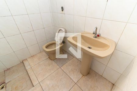 Casa à venda com 313m², 6 quartos e 7 vagas Casa à venda com 313m², 6 quartos e 7 vagasCasa 1 - Banheiro