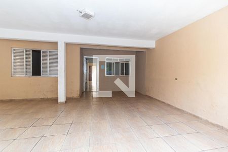 Casa à venda com 313m², 6 quartos e 7 vagas Casa à venda com 313m², 6 quartos e 7 vagasGaragem