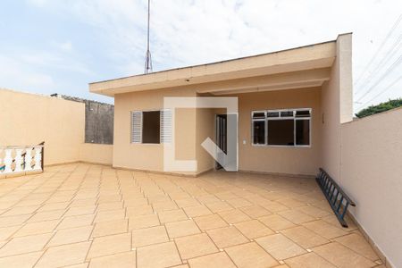Casa à venda com 313m², 6 quartos e 7 vagas Casa à venda com 313m², 6 quartos e 7 vagasCasa 2 - Sacada