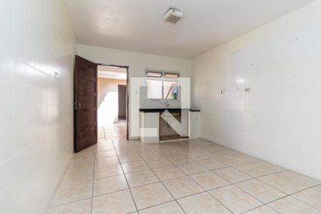 Casa à venda com 313m², 6 quartos e 7 vagas Casa à venda com 313m², 6 quartos e 7 vagasCasa 1 - Cozinha