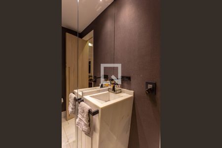 Banheiro de apartamento à venda com 3 quartos, 110m² em Cidade Nova, Belo Horizonte