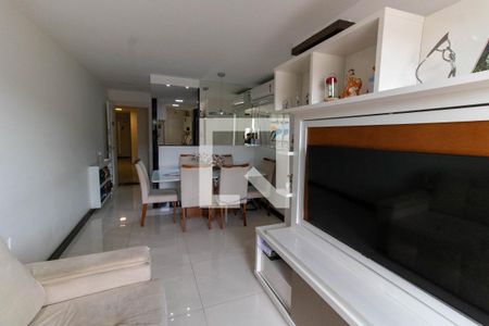 Sala  de apartamento para alugar com 2 quartos, 58m² em Badu, Niterói