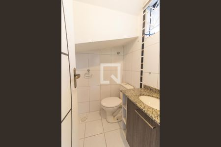 Lavabo de casa para alugar com 3 quartos, 145m² em Orleans, Curitiba