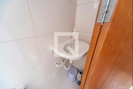 Banheiro de apartamento para alugar com 2 quartos, 41m² em Vila Guaraciaba, Santo André