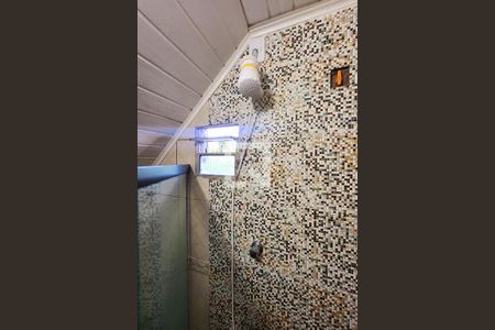 Banheiro de kitnet/studio para alugar com 1 quarto, 40m² em Itapuã, Salvador