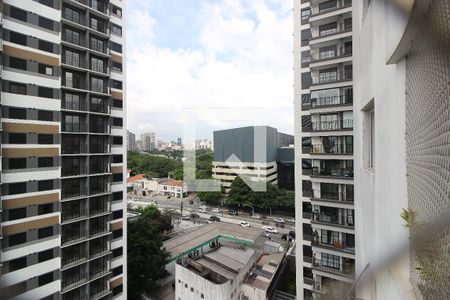 vista da  Sala de apartamento para alugar com 3 quartos, 105m² em Pinheiros, São Paulo