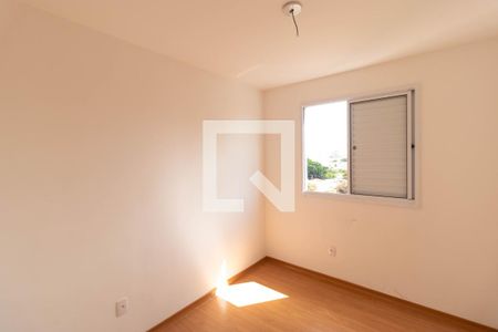 Quarto 01 de apartamento para alugar com 2 quartos, 48m² em Parque Industrial, Campinas