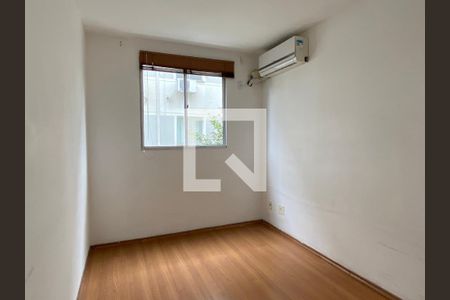 Quarto 1 - Suite de apartamento para alugar com 2 quartos, 50m² em Parque Santa Fé, Porto Alegre