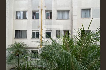 Sala - Vista de apartamento para alugar com 2 quartos, 50m² em Parque Santa Fé, Porto Alegre