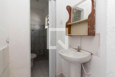 Banheiro de casa para alugar com 1 quarto, 30m² em Vila Nhocune, São Paulo