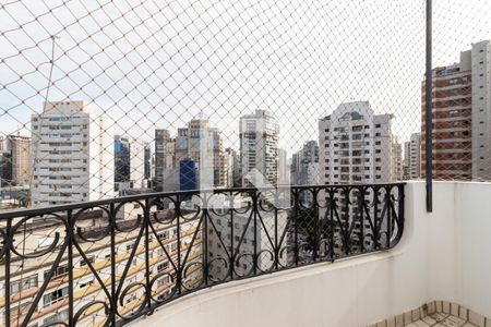 Varanda da Suíte de apartamento para alugar com 3 quartos, 128m² em Vila Nova Conceição, São Paulo