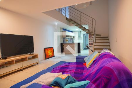Sala de casa para alugar com 2 quartos, 145m² em Rio Tavares, Florianópolis