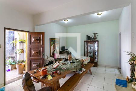 Sala de casa à venda com 4 quartos, 300m² em Alto Caiçaras, Belo Horizonte