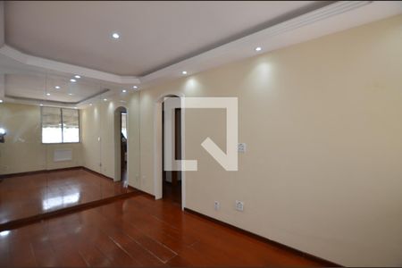 Sala de apartamento para alugar com 2 quartos, 44m² em Vila Valqueire, Rio de Janeiro