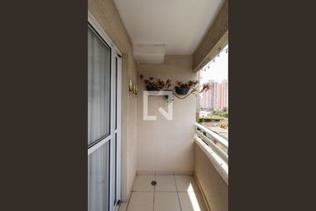 Sacada Sala de apartamento à venda com 2 quartos, 72m² em Vila Marieta, São Paulo