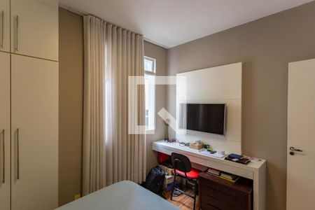 Quarto 1 de apartamento para alugar com 2 quartos, 66m² em Sagrada Família, Belo Horizonte