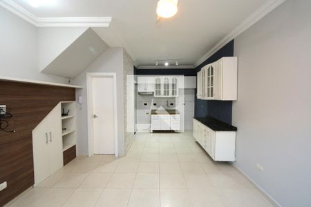 Sala/Cozinha de casa de condomínio para alugar com 2 quartos, 70m² em Vila Marari, São Paulo