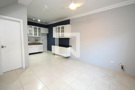 Sala/Cozinha de casa de condomínio para alugar com 2 quartos, 70m² em Vila Marari, São Paulo