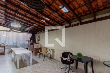 Casa à venda com 144m², 3 quartos e 3 vagas Casa à venda com 144m², 3 quartos e 3 vagasEspaço Gourmet