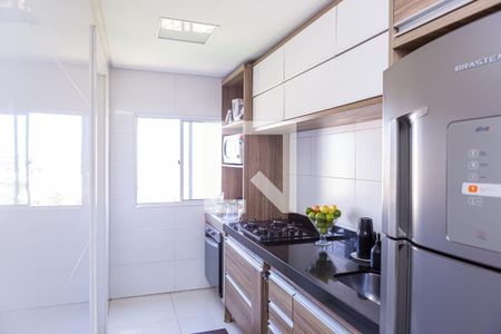 Cozinha de apartamento à venda com 2 quartos, 52m² em Vila Paranaguá, São Paulo