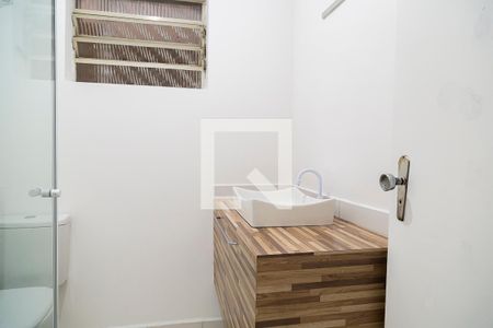 Banheiro de apartamento para alugar com 1 quarto, 40m² em Americanópolis, São Paulo