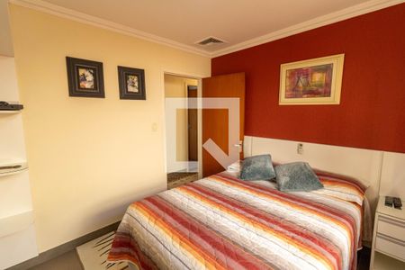 Casa para alugar com 285m², 4 quartos e 5 vagas Casa para alugar com 285m², 4 quartos e 5 vagasSuíte 3