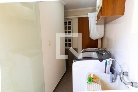 Casa para alugar com 285m², 4 quartos e 5 vagas Casa para alugar com 285m², 4 quartos e 5 vagasLavanderia