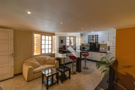 Casa para alugar com 285m², 4 quartos e 5 vagas Casa para alugar com 285m², 4 quartos e 5 vagasCozinha