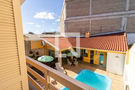 Casa para alugar com 285m², 4 quartos e 5 vagas Casa para alugar com 285m², 4 quartos e 5 vagasVista da Suíte 1