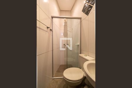 Casa para alugar com 285m², 4 quartos e 5 vagas Casa para alugar com 285m², 4 quartos e 5 vagasBanheiro de serviço