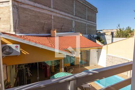 Casa para alugar com 285m², 4 quartos e 5 vagas Casa para alugar com 285m², 4 quartos e 5 vagasVista da Suíte 2