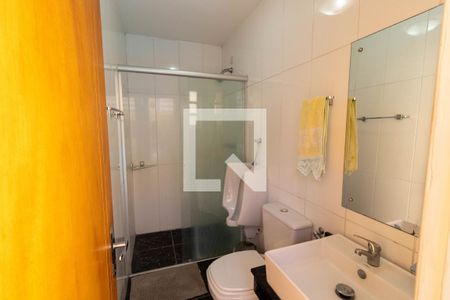 Casa para alugar com 285m², 4 quartos e 5 vagas Casa para alugar com 285m², 4 quartos e 5 vagasBanheiro Social