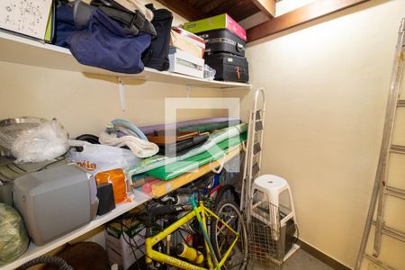 Casa para alugar com 285m², 4 quartos e 5 vagas Casa para alugar com 285m², 4 quartos e 5 vagasQuarto de Serviço