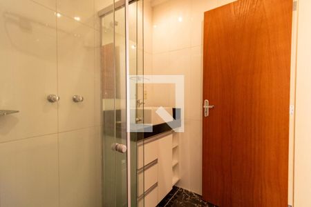 Casa para alugar com 285m², 4 quartos e 5 vagas Casa para alugar com 285m², 4 quartos e 5 vagasBanheiro da Suíte 3