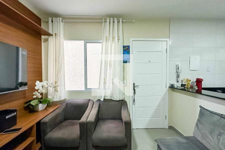 Sala de apartamento para alugar com 2 quartos, 44m² em Vila Vitorio Mazzei, São Paulo