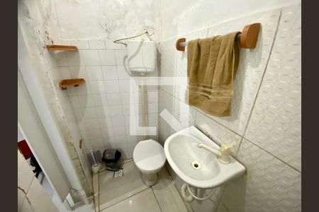 Banheiro de kitnet/studio para alugar com 0 quarto, 30m² em Centro, Salvador