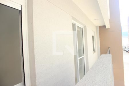 Varanda da Sala de apartamento para alugar com 2 quartos, 42m² em Jardim Adriana, Guarulhos