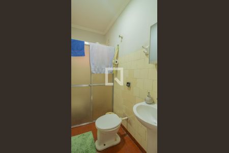 Casa à venda com 127m², 3 quartos e 3 vagas Casa à venda com 127m², 3 quartos e 3 vagasBanheiro