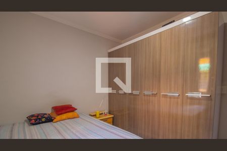 Casa à venda com 127m², 3 quartos e 3 vagas Casa à venda com 127m², 3 quartos e 3 vagasQuarto
