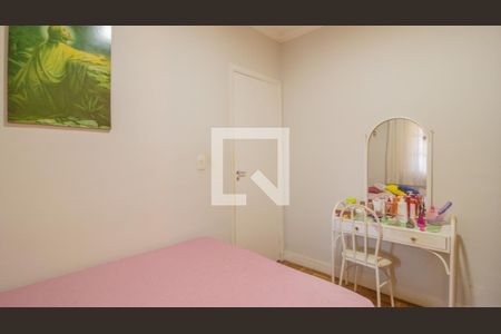 Casa à venda com 127m², 3 quartos e 3 vagas Casa à venda com 127m², 3 quartos e 3 vagasQuarto