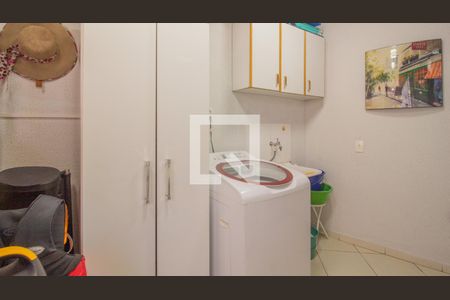 Casa à venda com 127m², 3 quartos e 3 vagas Casa à venda com 127m², 3 quartos e 3 vagasDetalhe da área de serviço