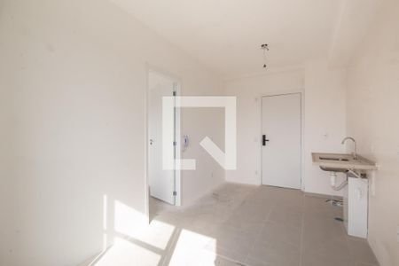 Sala/Cozinha de apartamento à venda com 1 quarto, 28m² em Km 18, Osasco