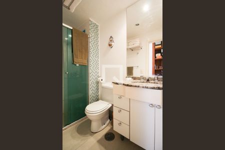 Banheiro de apartamento à venda com 1 quarto, 55m² em Vila Nova Conceição, São Paulo