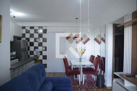 Sala  de apartamento para alugar com 2 quartos, 57m² em Jardim Marilu, Cotia