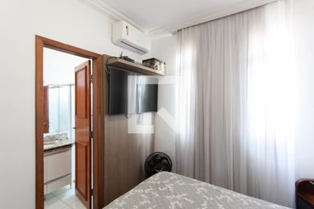 Suíte de apartamento à venda com 3 quartos, 160m² em Itapoã, Belo Horizonte