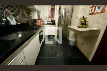 Cozinha de apartamento à venda com 3 quartos, 150m² em Salgado Filho, Belo Horizonte