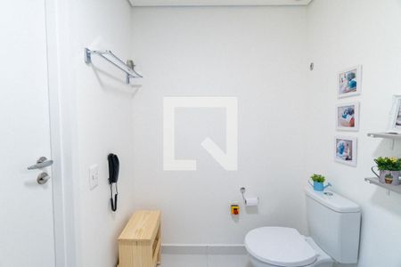 Banheiro de kitnet/studio para alugar com 1 quarto, 21m² em Vila Mariana, São Paulo