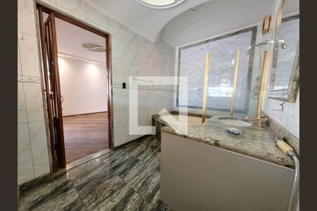 Banheiro Quarto 1 de casa para alugar com 3 quartos, 320m² em Parque Sao Luis, São Paulo